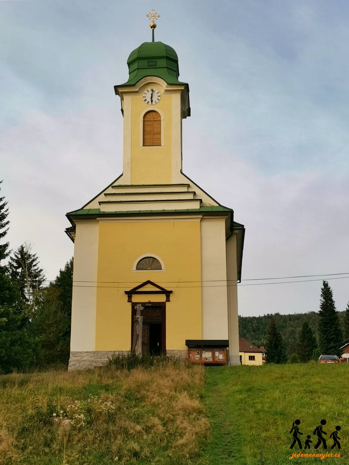 Harrachov kostel