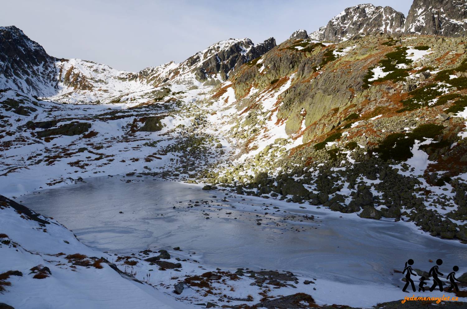 Zbojnická chata Sesterské pleso